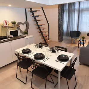 The Apex Residences Apartmán